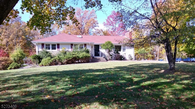 Residential street near recreation and all conveniences. NYC bus nearby. Short term rental.