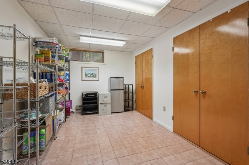 Bonus Room W/Double Closets