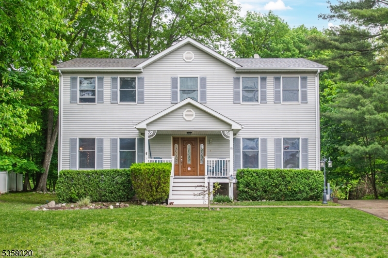 Charming Colonial