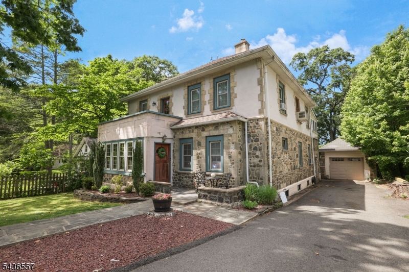 Welcome home to this charming 4-bedroom, 2.5-bathroom Colonial nestled in the highly desirable Erskine Lake community.