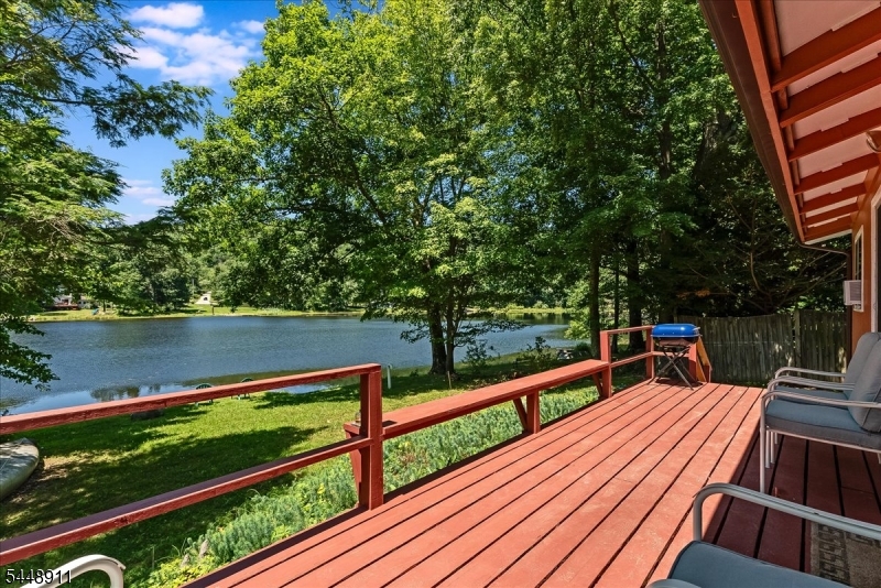 Steps away from Lake