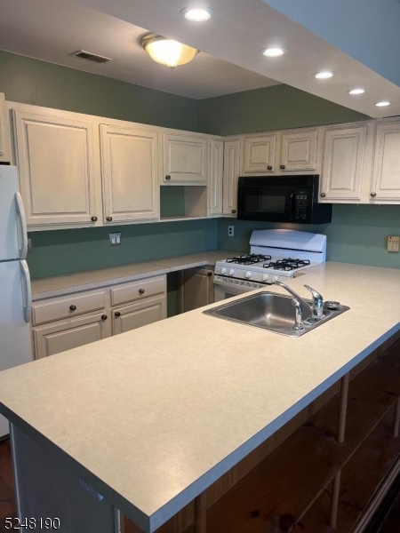 Kitchen Beautifully Updates Kitchen