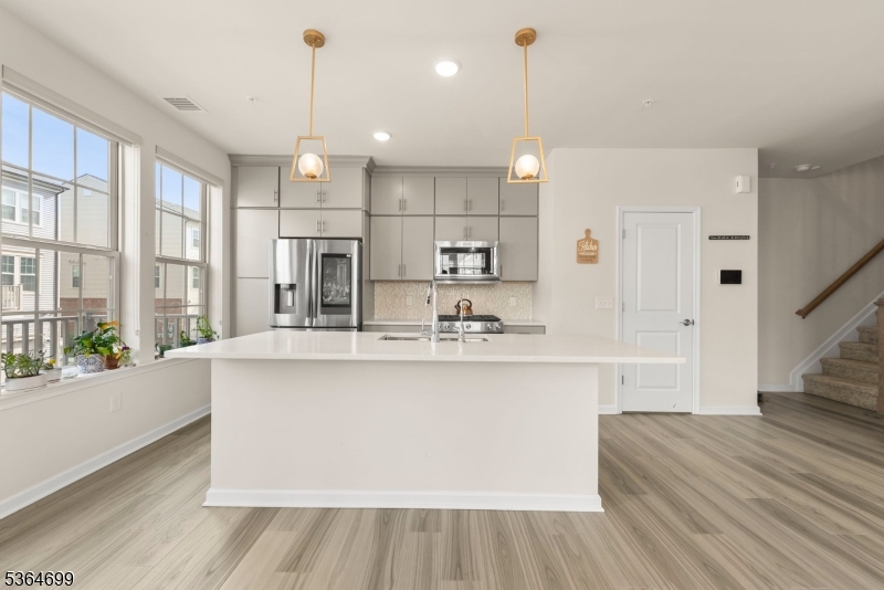 Modern Kitchen