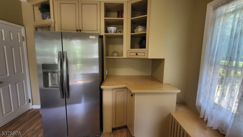 Refrigerator and stroage