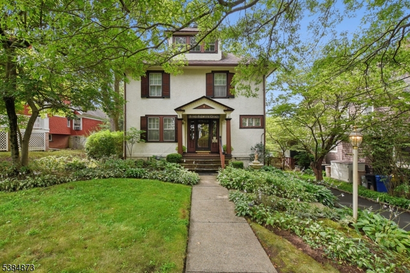 Amazing opportunity and location for this Fairwoods Colonial