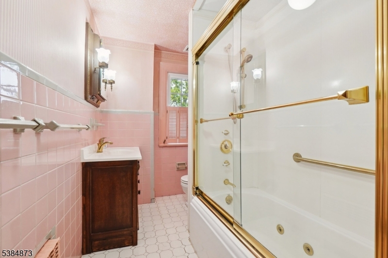 Bathroom tub/shower on second floor