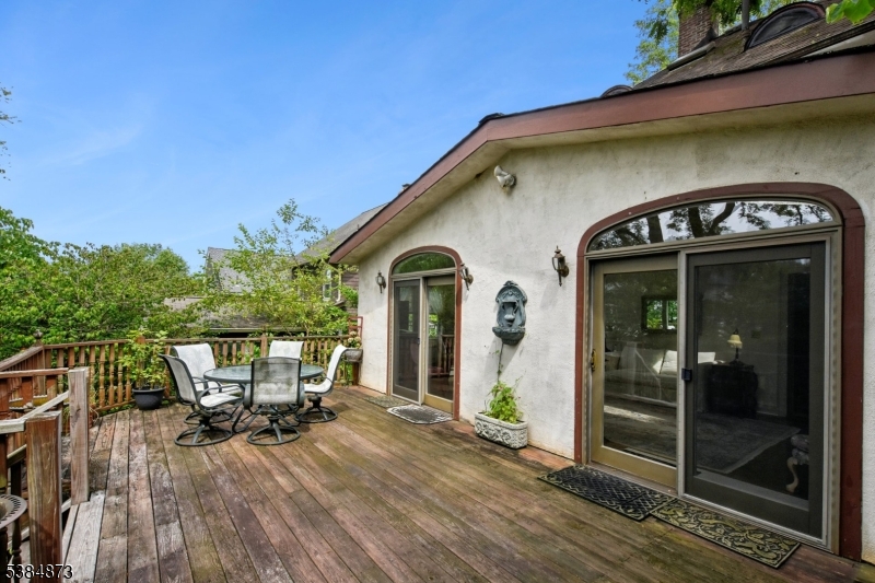 Deck spacious with multiple areas for gathering