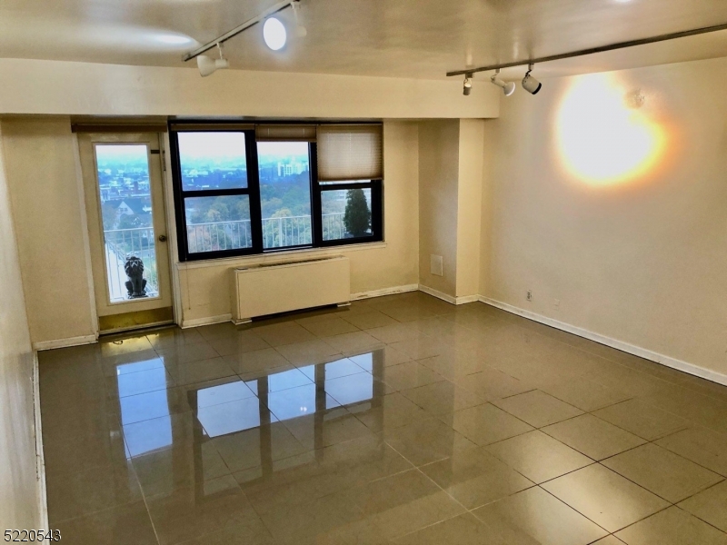 Living Room/Dining Room Living Room/Dining Room Combo