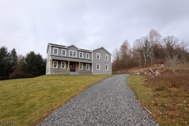 This is an artistic representation of the home, not exact (builder has rights to change finishes.