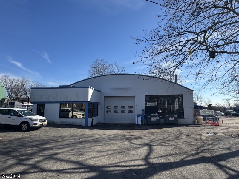 Garage/Office