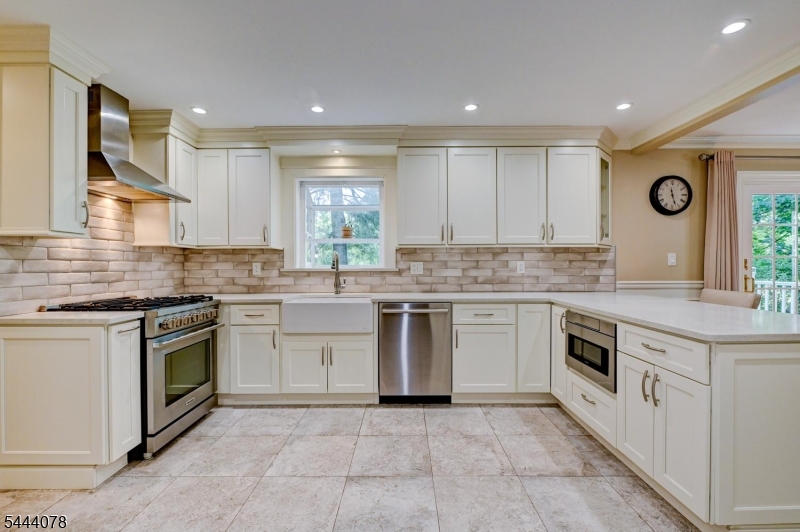Updated Custom Kitchen!