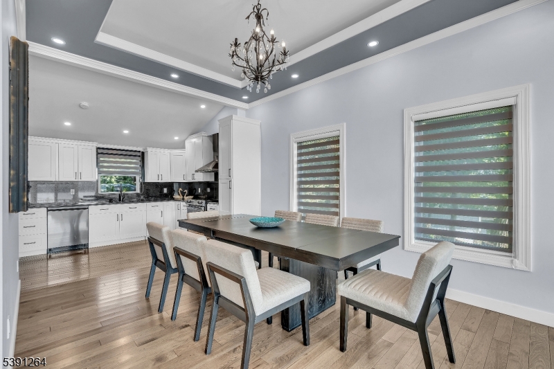dining to kitchen