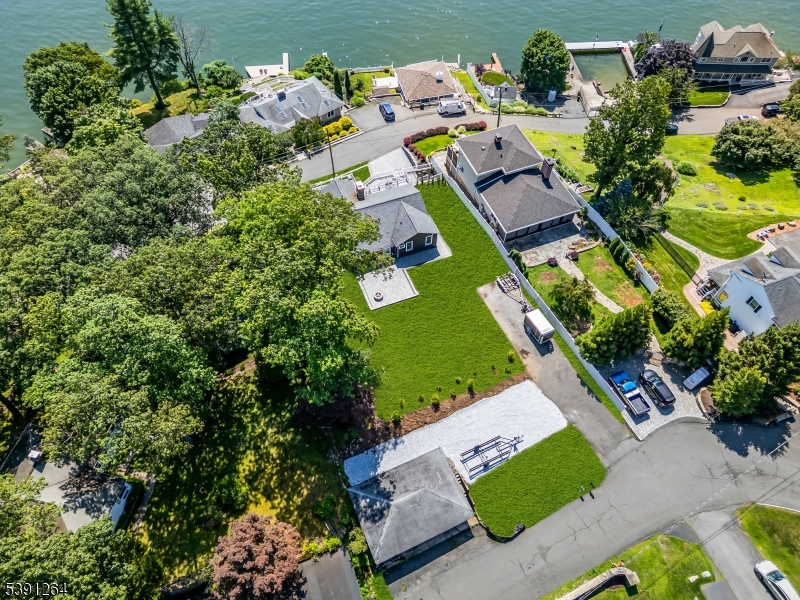 elevated view of property