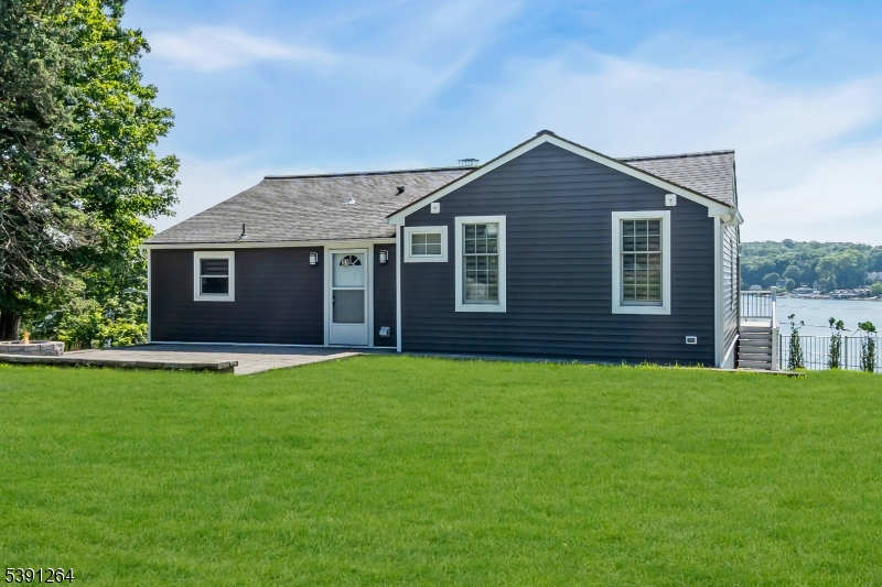 front entry level