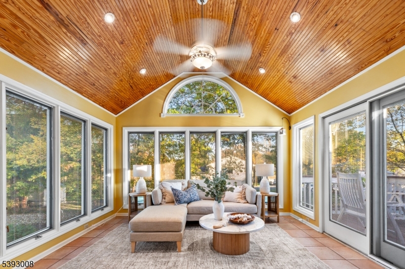Family Room Bright & sunny w/ access to the deck