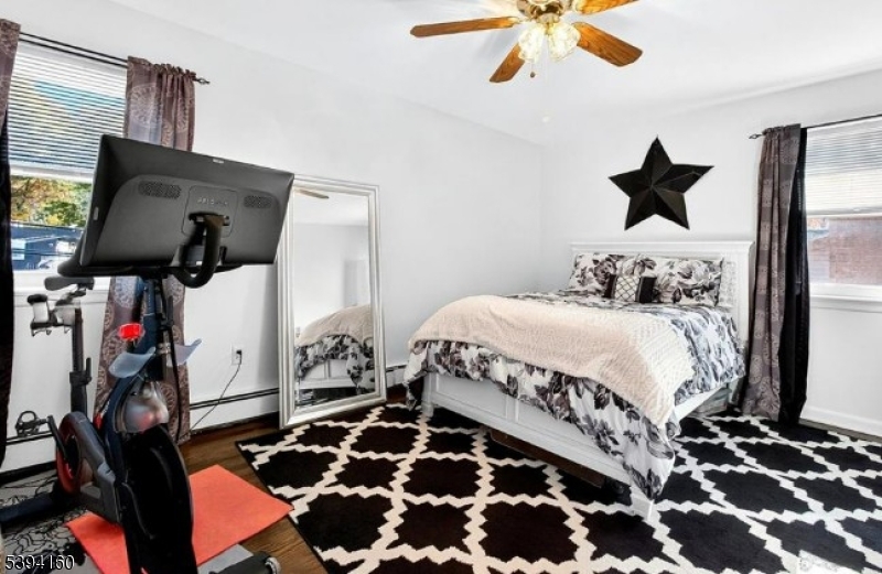 3rd spacious and bright BR