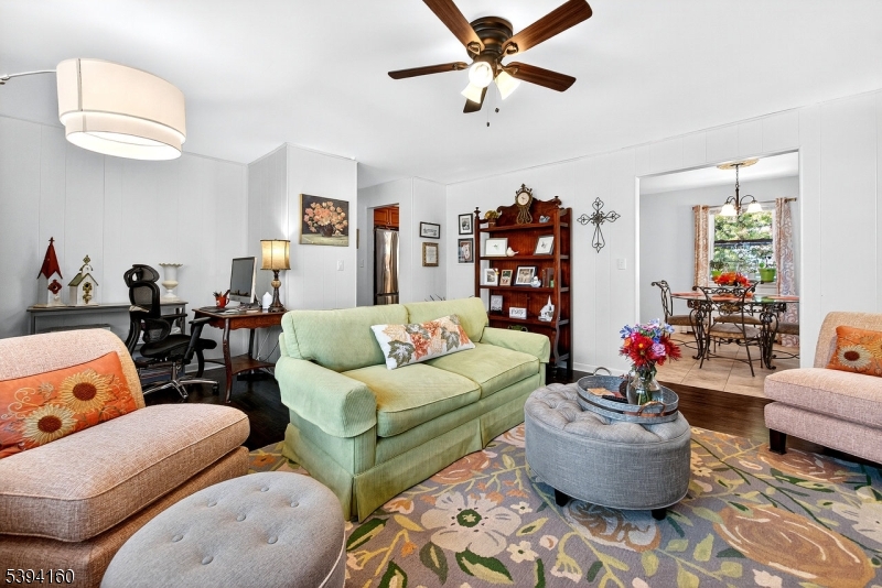 Living Room w/ ceiling fan