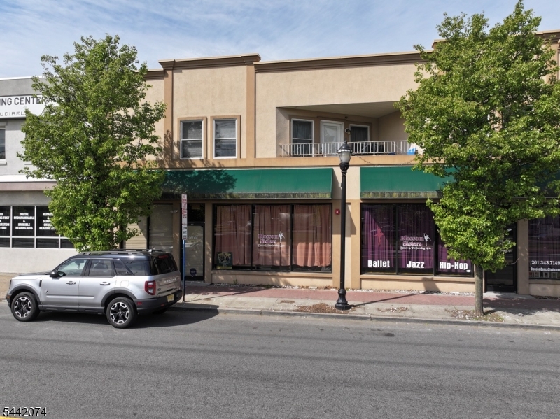 RETAIL /OFFICE