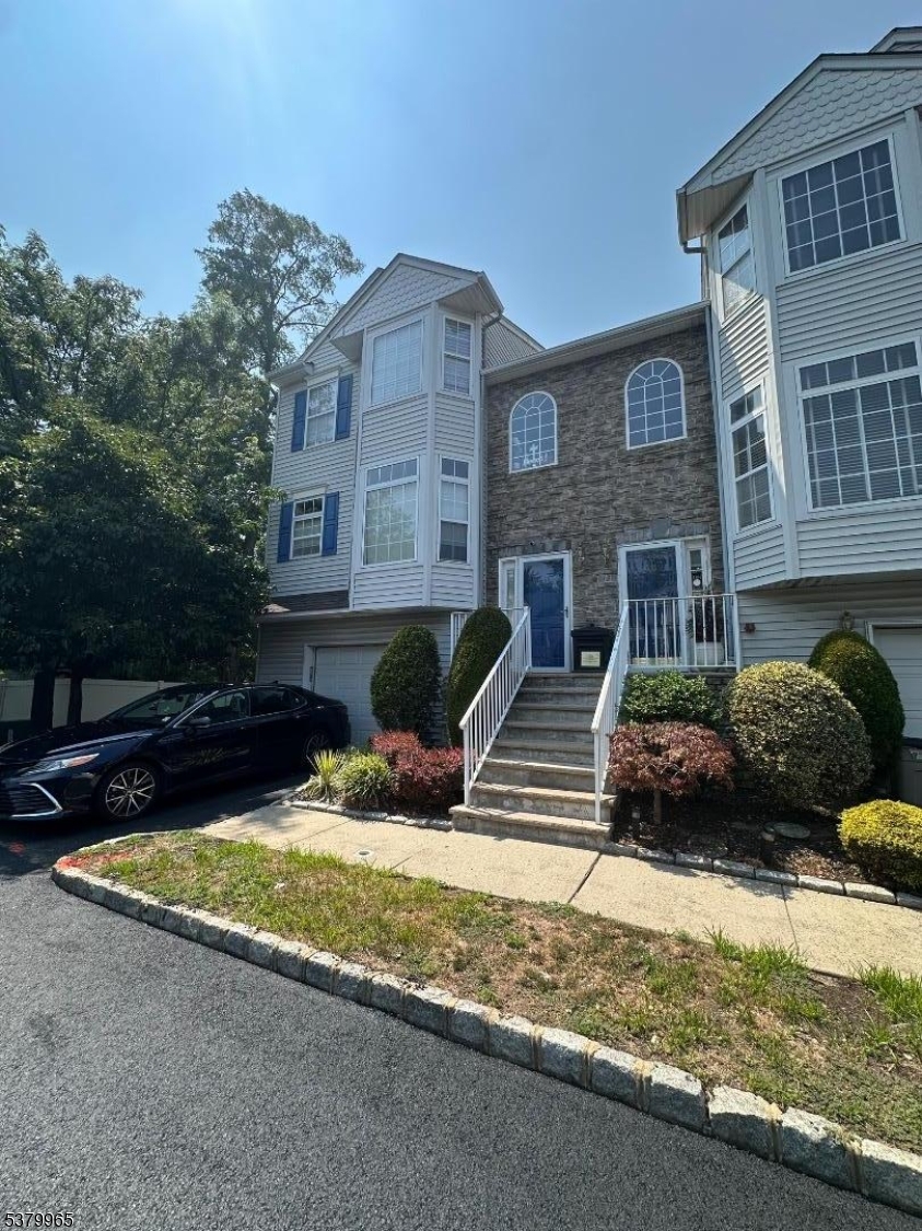 End unit which offers additional yard space