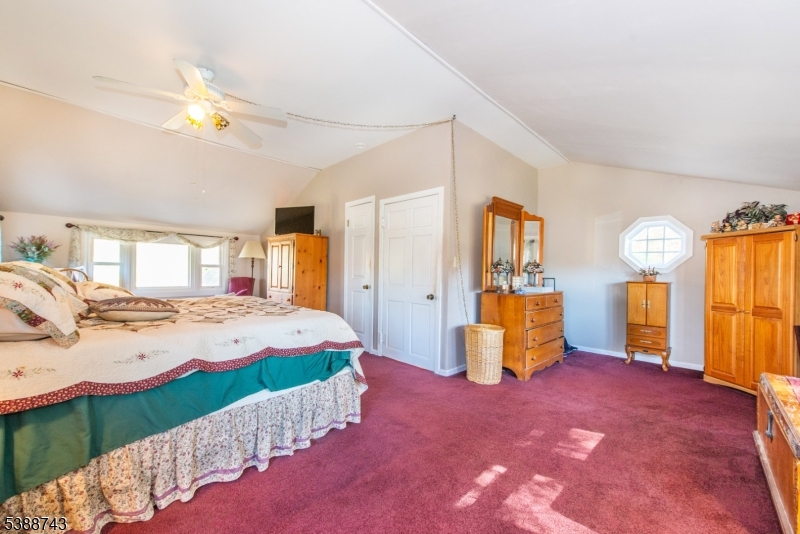 Primary Bedroom Separate sitting area