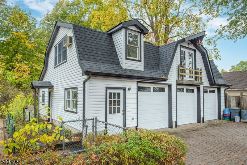3 Car Garage/Carriage House Oversized garage doors
