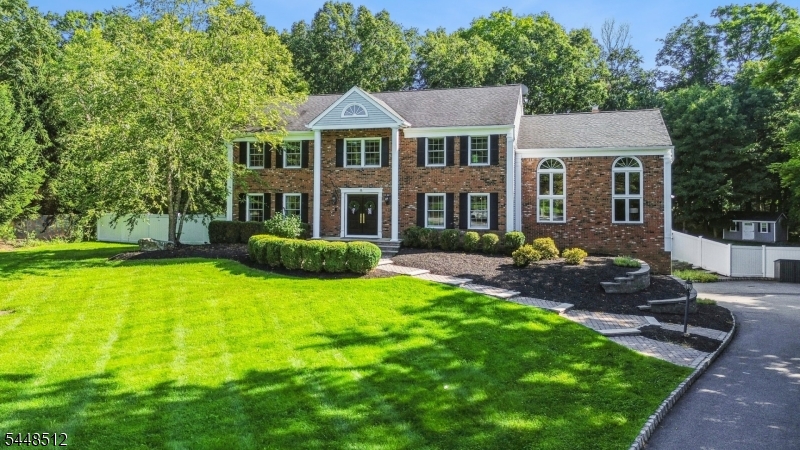 Mint Condition, Stunning Home