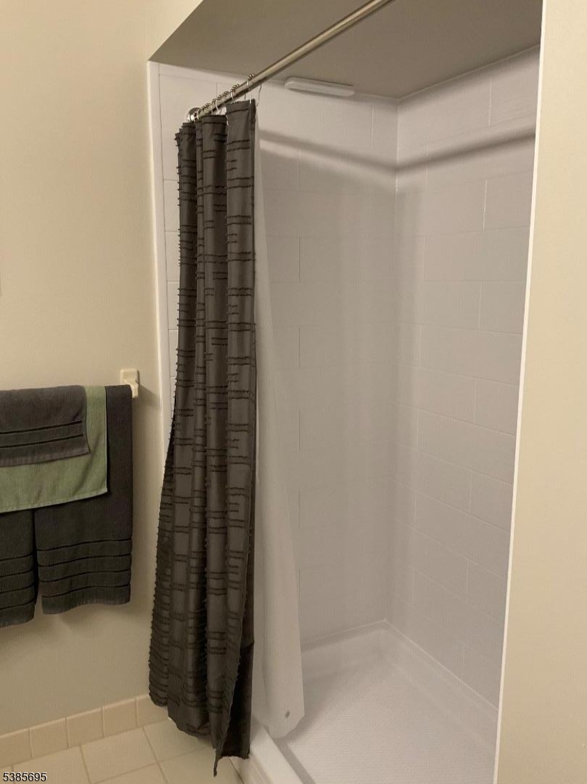 New Bathfitters enclosure