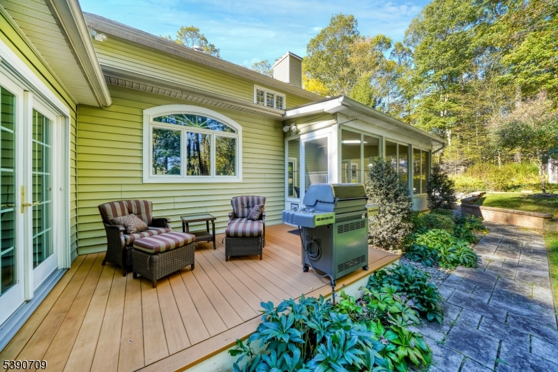 Deck and Screened-In Porch