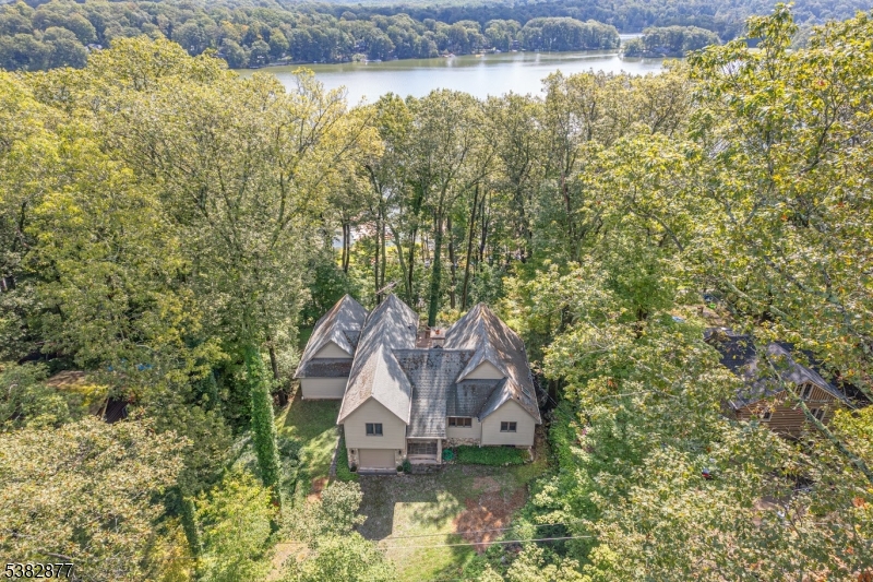 Stunning Contemporary Highland Lakes Main Lake Views