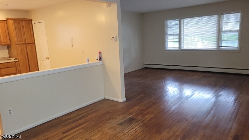 Dining Rm / Living Rm