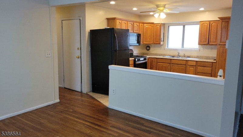 Dining Rm / Kitchen