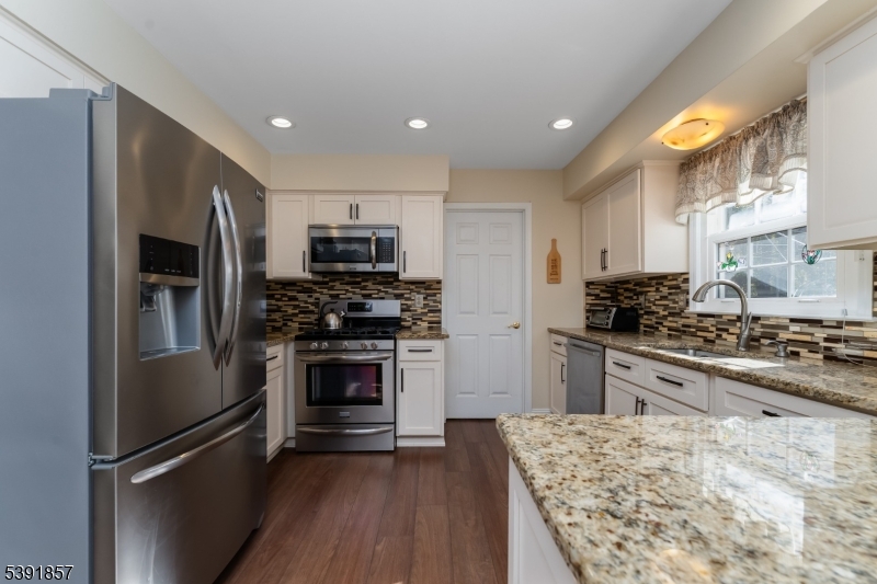 Gourmet Kitchen