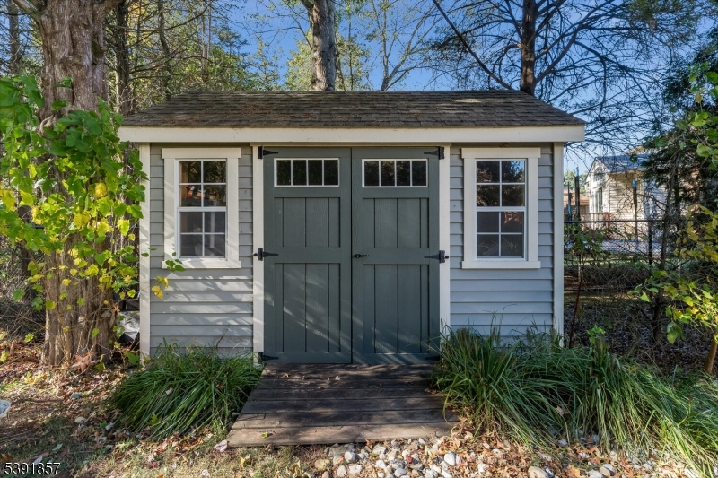 Shed