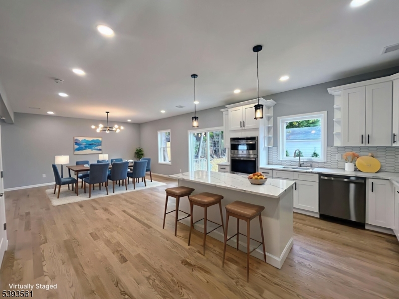 Kitchen - VirtuallyStaged