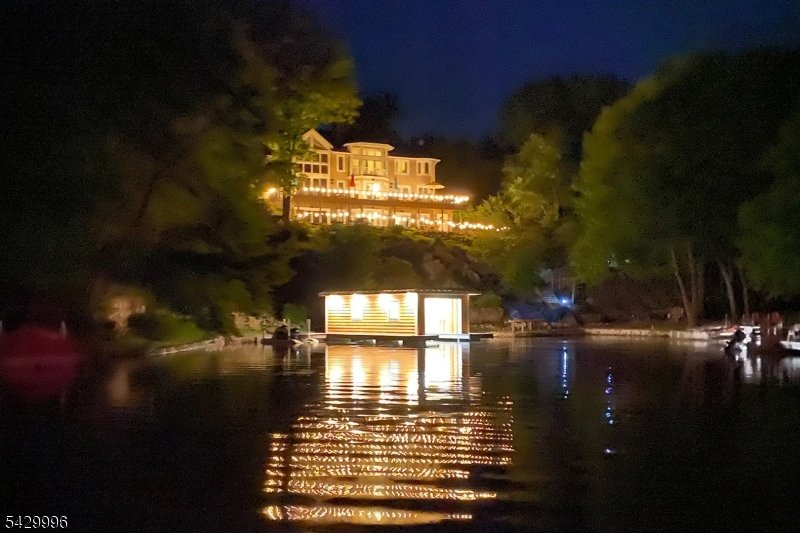 This dramatic lake front looks impressive in daytime and nighttime.
