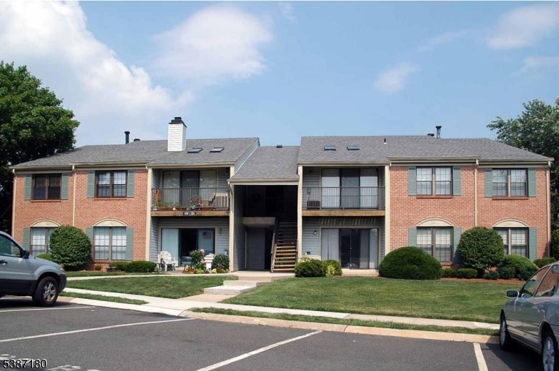 292 English, Society Hill