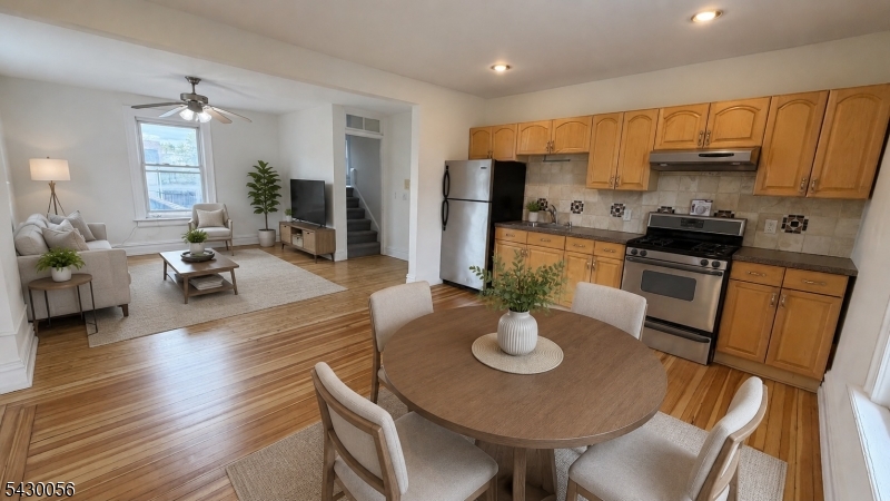 KITCHEN & LIVING ROOM VIRTUALLY STAGED