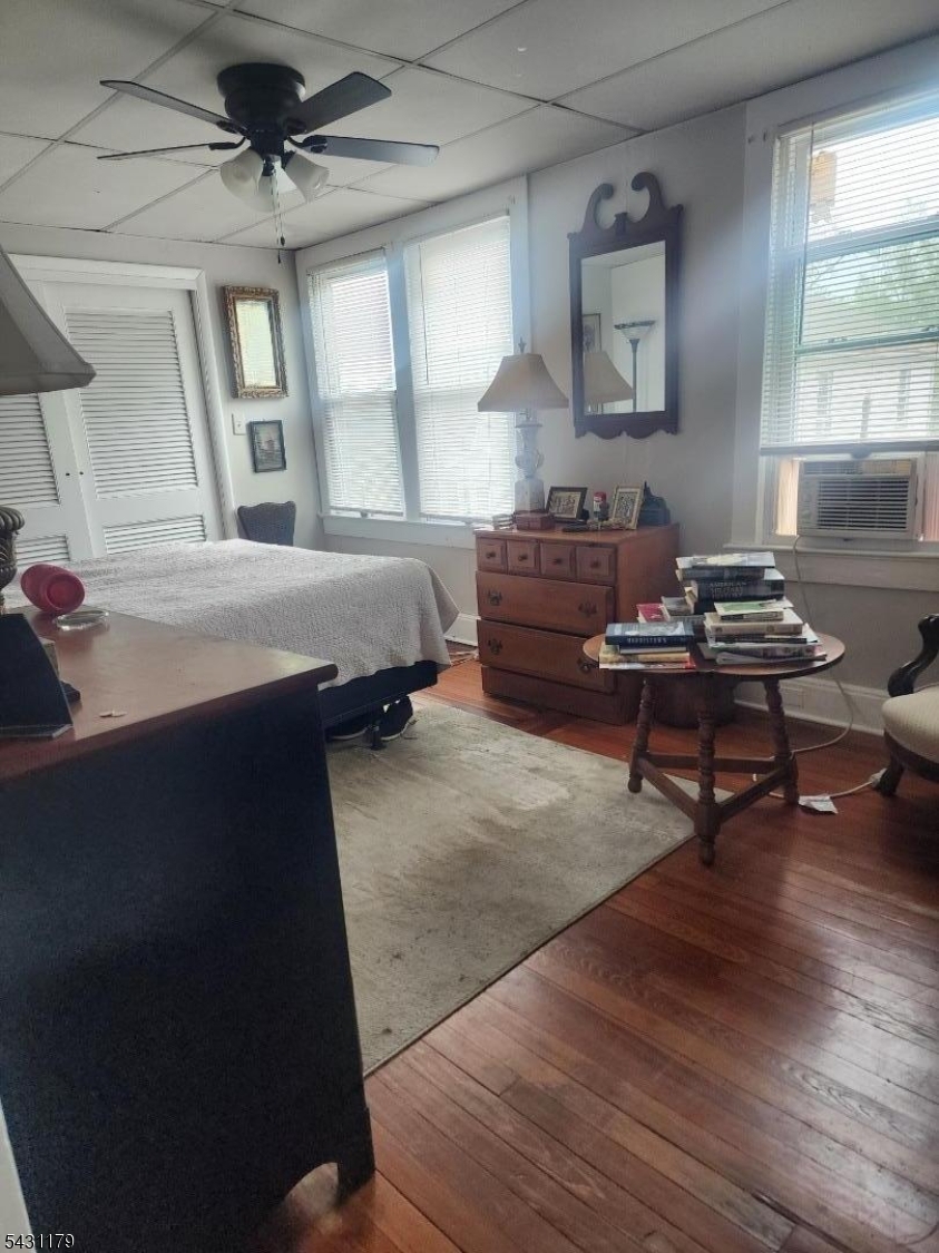 Spacious bedroom