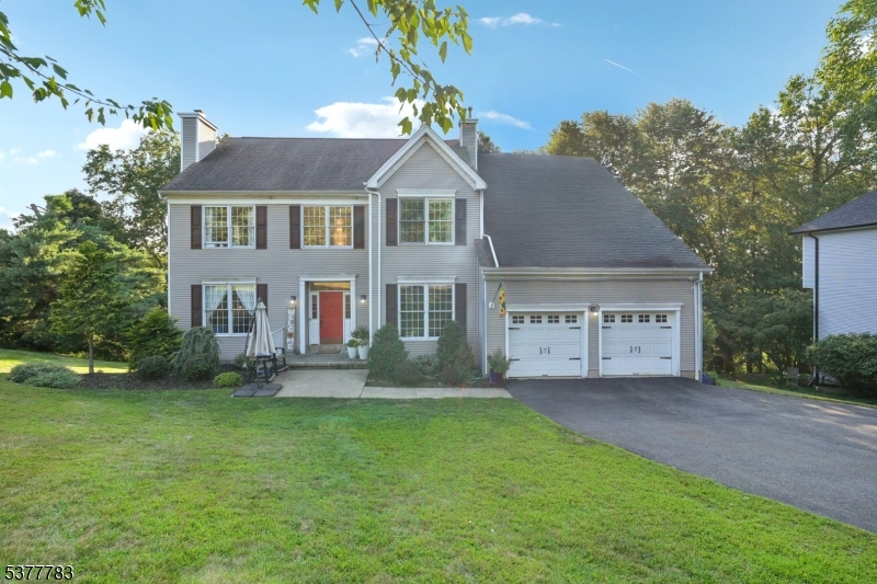 Welcome home to this exquisite 4 bedroom 3.5 bathroom Center Hall Colonial set on a pristine, manicured lot in the prestigious Almadera Estates.