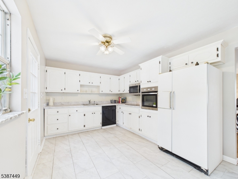 UL - Kitchen