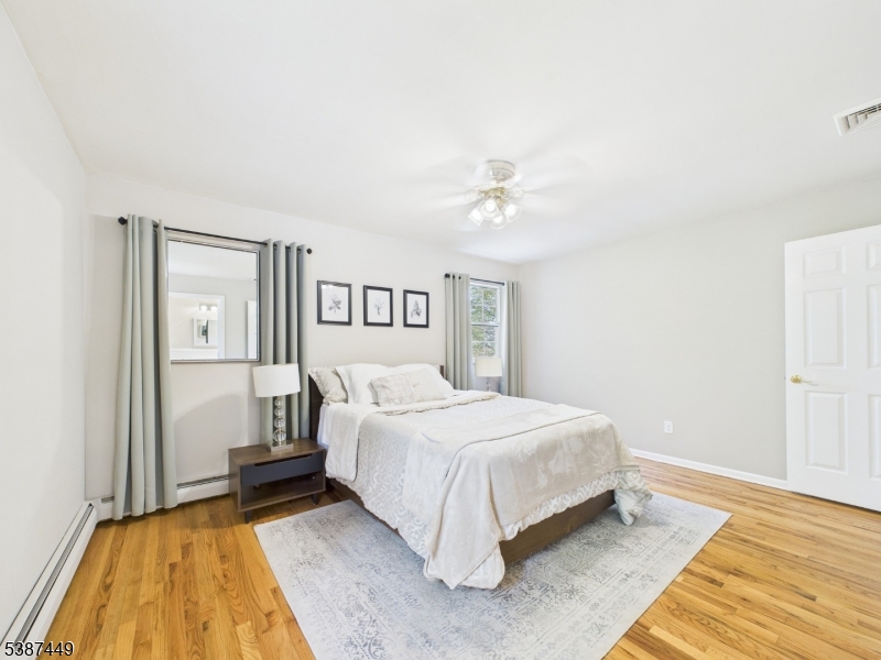 UL - Primary Bedroom, 1