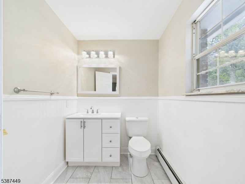 UL - Primary - En Suite