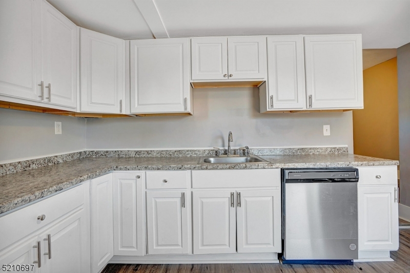 Kitchen 3