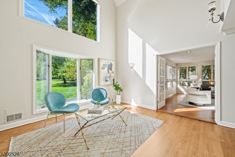 Living Room Sitting alcove