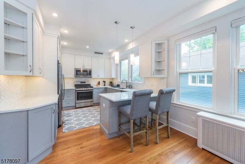 EIK with Breakfast Bar