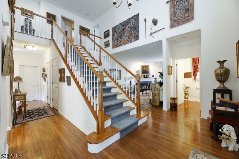 2-Story Foyer