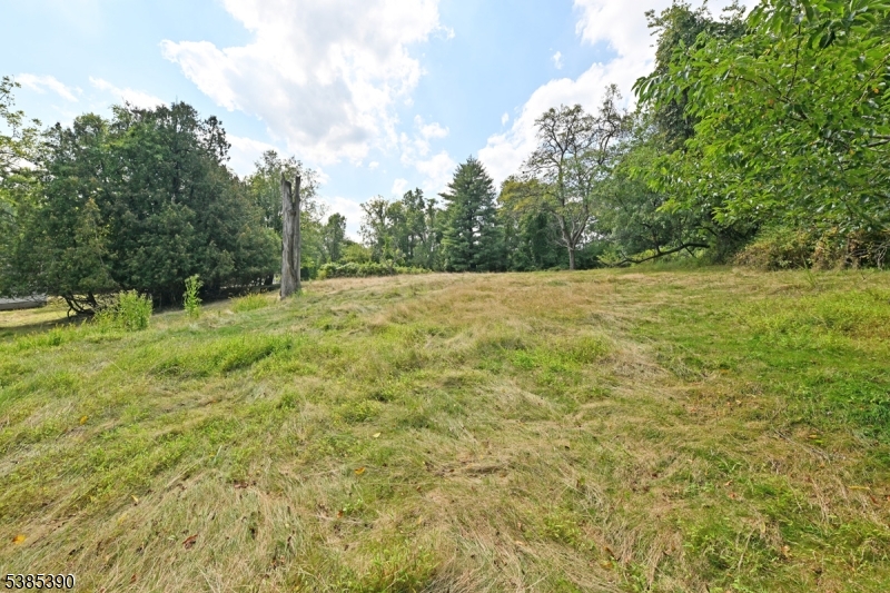 2.2 acre lot