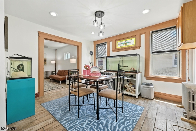 885 Stuyvesant