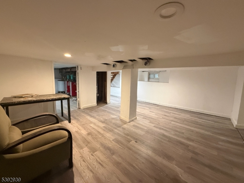 Basement-Rec Room 17'2 x 15'1
