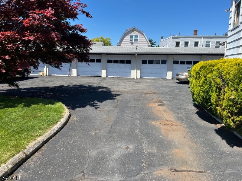 7 garages